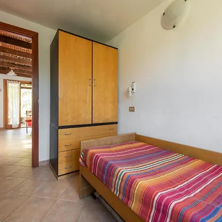 Holiday home Melograno